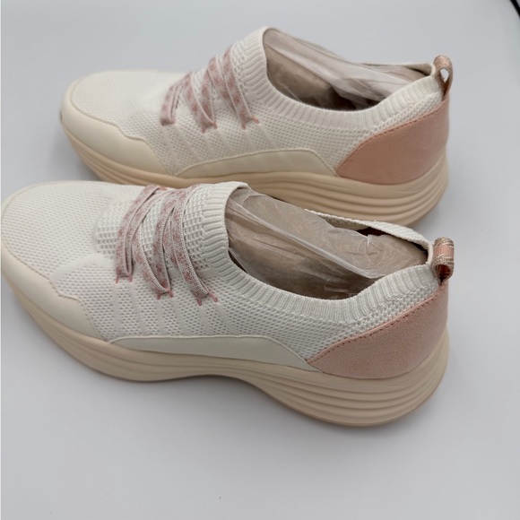 Pact Women's Cream Sneakers - Picture 2 of 5